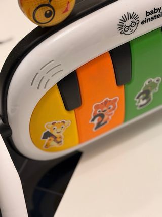 Gimnasio actividades musical bebé