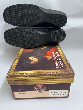 Zapatos de piel talla 39 anchos para mujer