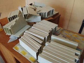 Estanterías metálicas lacadas en blanco