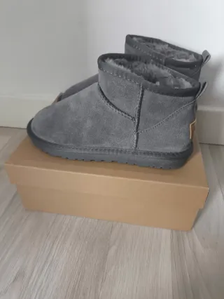 Botas UGG grises