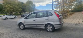 Nissan Almera tino 2005