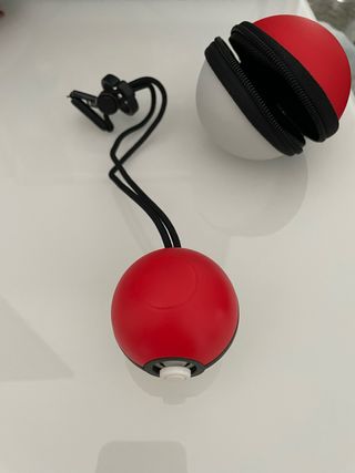 Nintendo PokeBall Plus + Funda