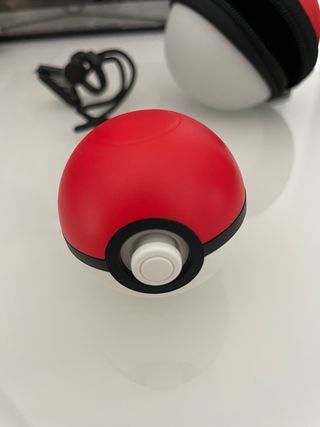 Nintendo PokeBall Plus + Funda