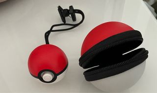 Nintendo PokeBall Plus + Funda
