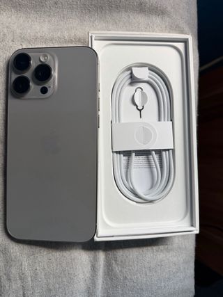 iPhone 16 Pro Max Plata