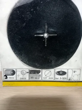 Soporte y discos de lija para madera