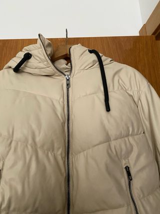 parka Plumífero corto Zara beige Talla S