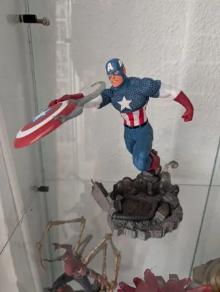 Figura Diamond Gallery Marvel Capitán América