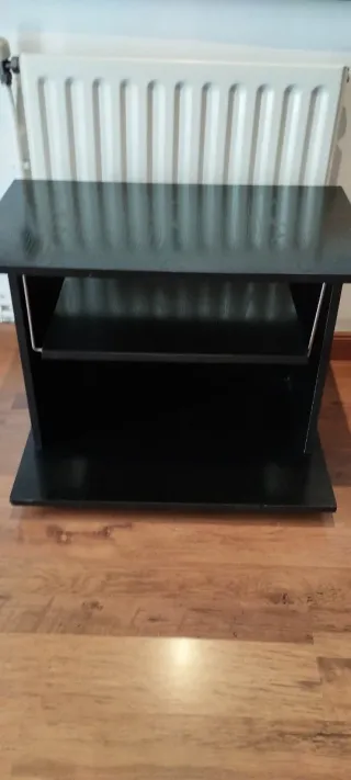 Mueble TV negro madera y metal