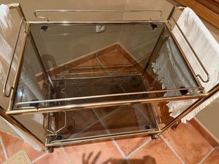 Camerino de cristal y metal dorado