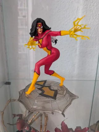 Figura Diamond Gallery Marvel spider-woman