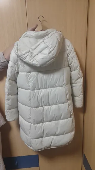 Abrigo acolchado mujer beige