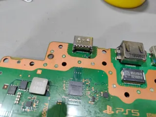 Reparación HDMI PS5, mantenimiento.