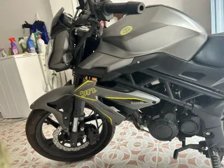 Moto Benelli BN 125 cc, 2023, 6000km como nueva