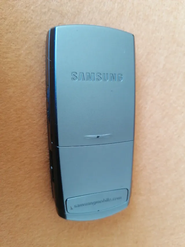 Samsung es libre SGH-L760 Plata