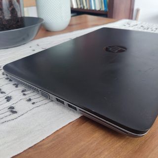 HP EliteBook 840 Portátil - Win 10 Pro