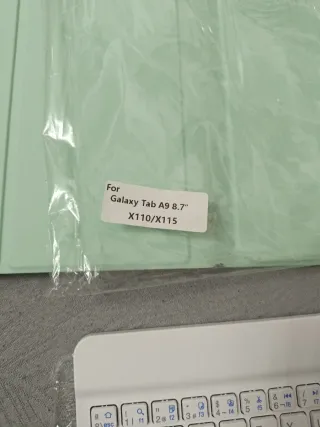 Funda tablet y teclado Bluetooth