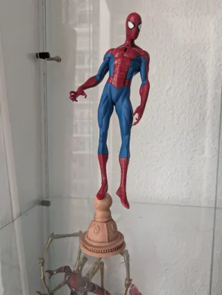 Figura Diamond Gallery Marvel Spiderman