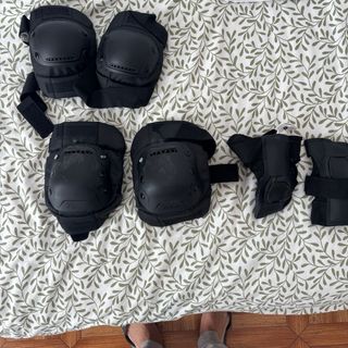 Protecciones Decathlon Talla XL (Rodilleras, Muñeq