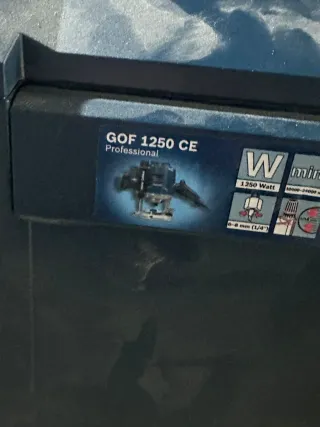 Fresadora Bosch GOF 1250 CE