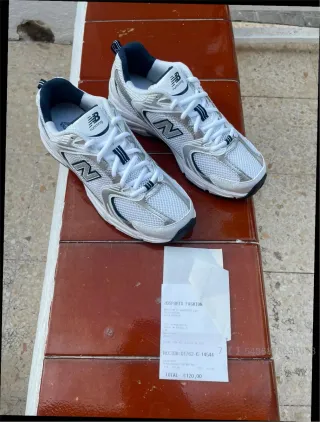 New Balance 530 Gris y Blanco