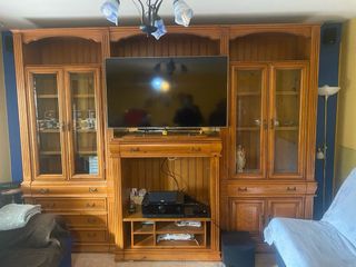 Mueble de salón de madera de roble