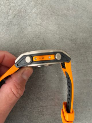 Garmin Fenix 8 ZAFIRO 51mm Naranja/Plata