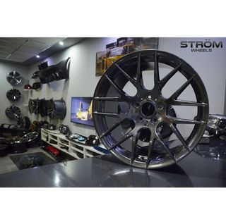 Juego de 4 Llantas 19 Strom STR1 M359 Hyper Black