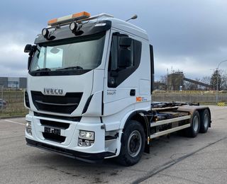Iveco STRALIS 560 6X4 Multilift Gancho