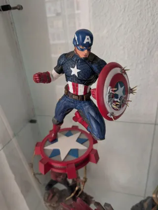 Diamond Gallery Marvel Capitán América