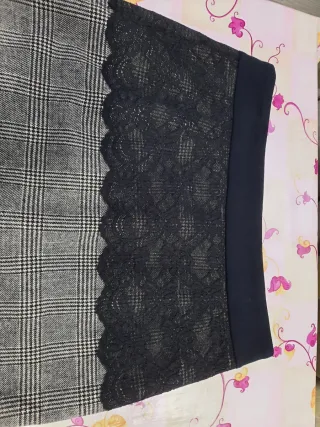 Falda elegante del Zara