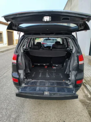 Citroen C-Crosser 2009