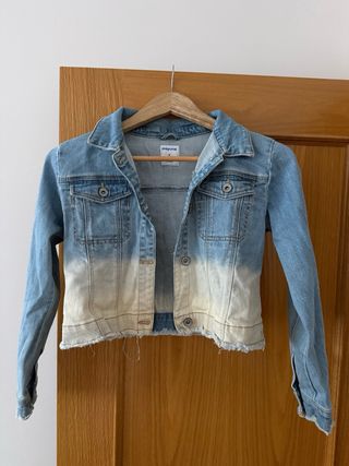 Cazadora vaquera niña degradada