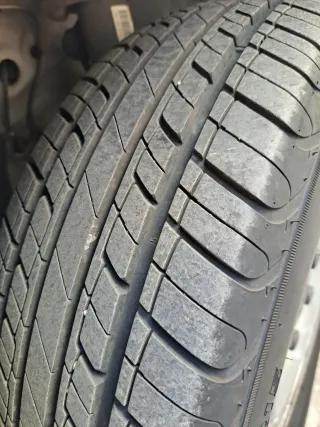 Volkswagen Caddy 2011