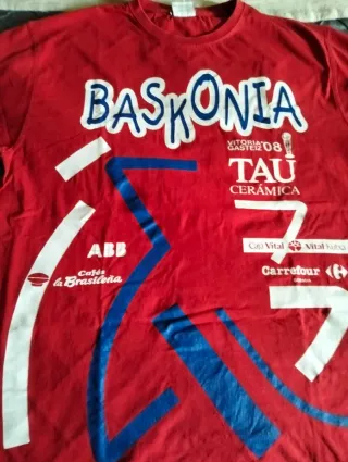 Camiseta Baskonia ( TAU Cerámica)