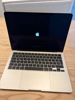 MacBook Air 13 256GB 16GB RAM