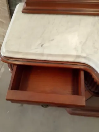 Mueble de entrada con espejo