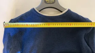 Maglione blu scuro taglia S