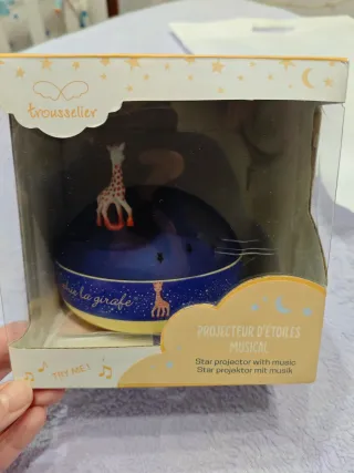 Proyector musical Sophie la girafe Trousselier