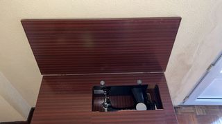 Máquina de coser Alfa antigua