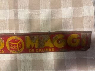 2 Chapas Antiguas Gallina Blanca y Caldo Maggi