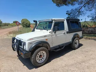 Suzuki Samurai