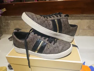 Deportivas Michael Kors Marrones y Negras
