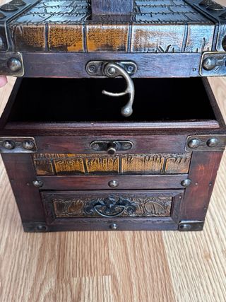 Caja Limpia Zapatos Madera y Metal