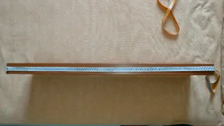 2 mensole in legno con maxi perni metallici