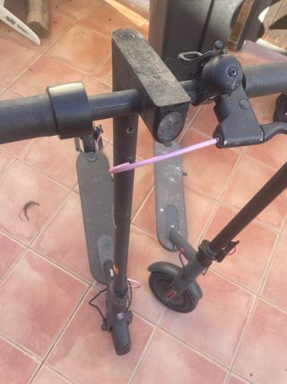 Due monopattini elettrici Xiaomi