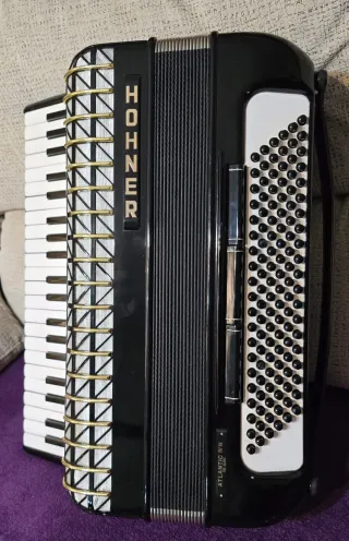 Accordeone Hohner Atlantic 240 Bassi