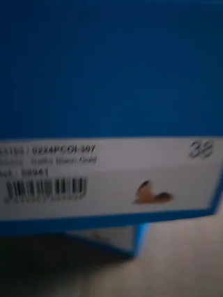 Sandalias Mustang Negro y Dorado