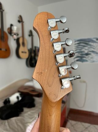 Guitarra Eléctrica Jet Negra