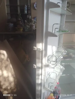 Nevera Liebherr blanca